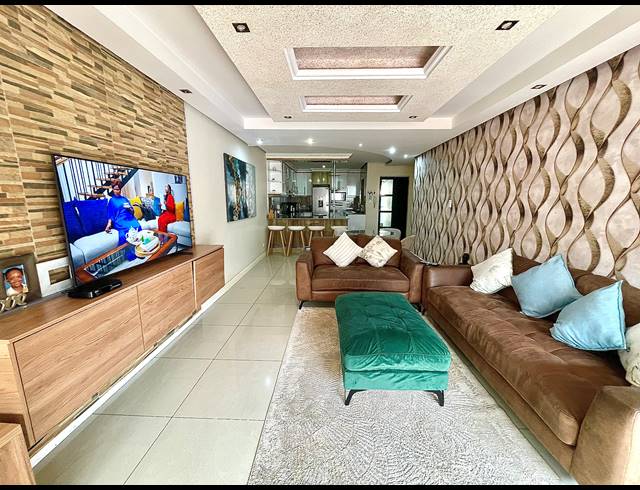 3 BEDROOM SECTIONAL TITLE FOR SALE IN MONTCLAIR
